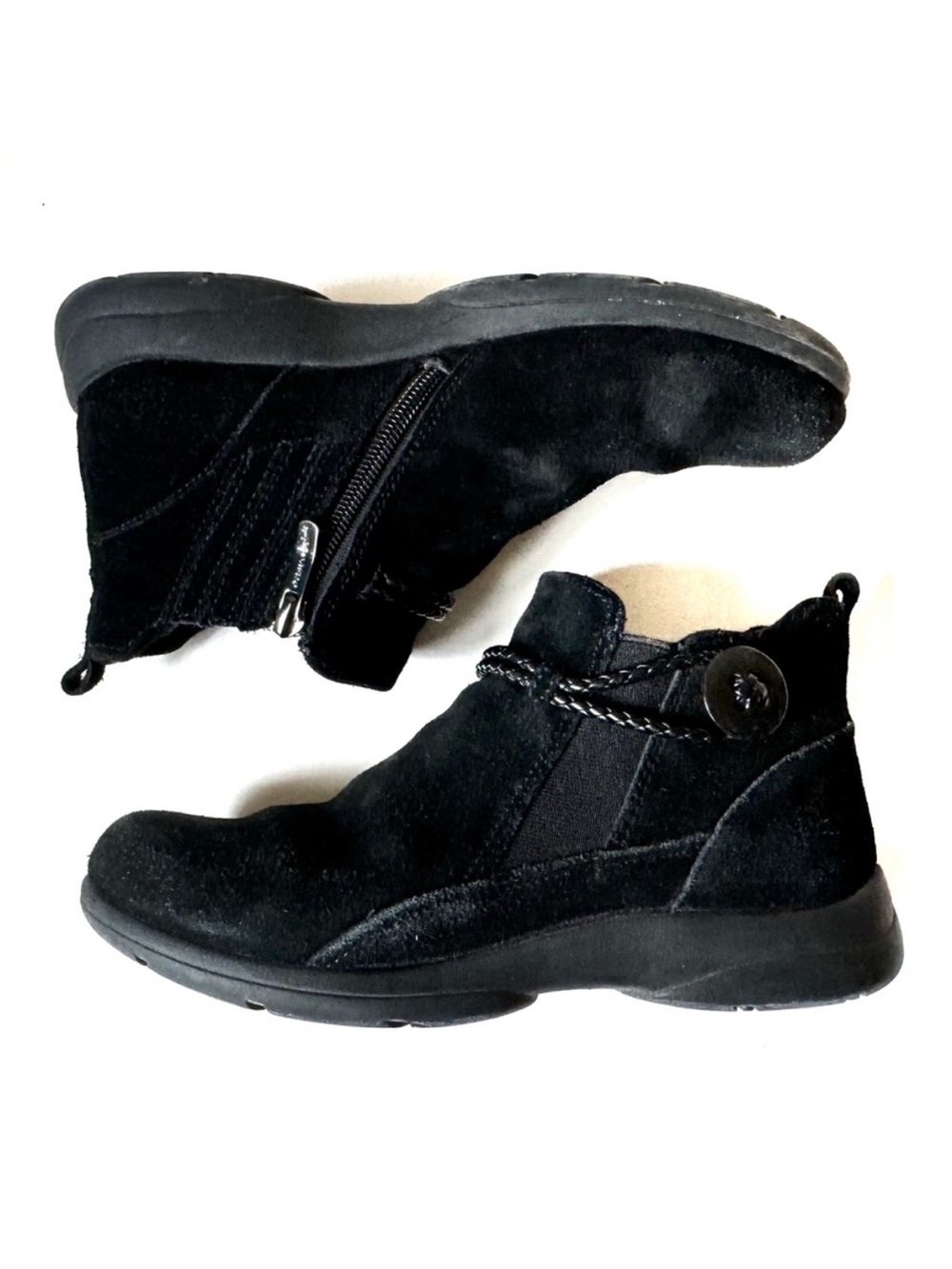 Easy Spirit 3 for 15 SALE CLEARANCE Black Ankle Booties Size 6